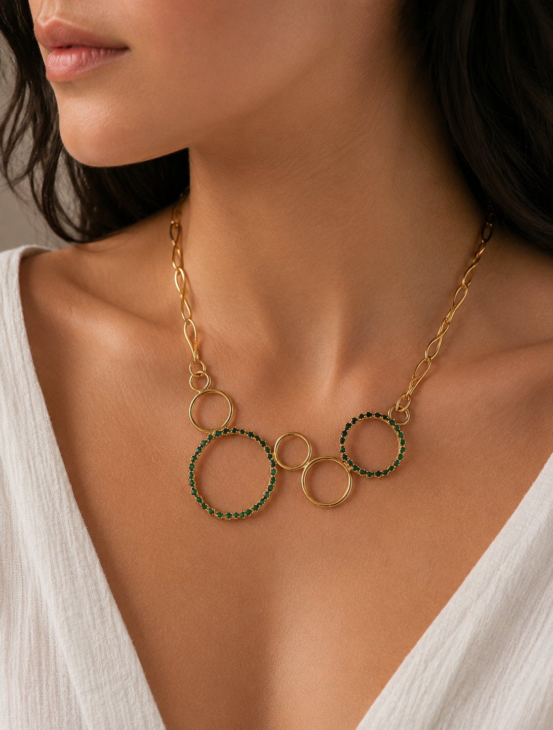 COLLAR EMERALD ORBIT